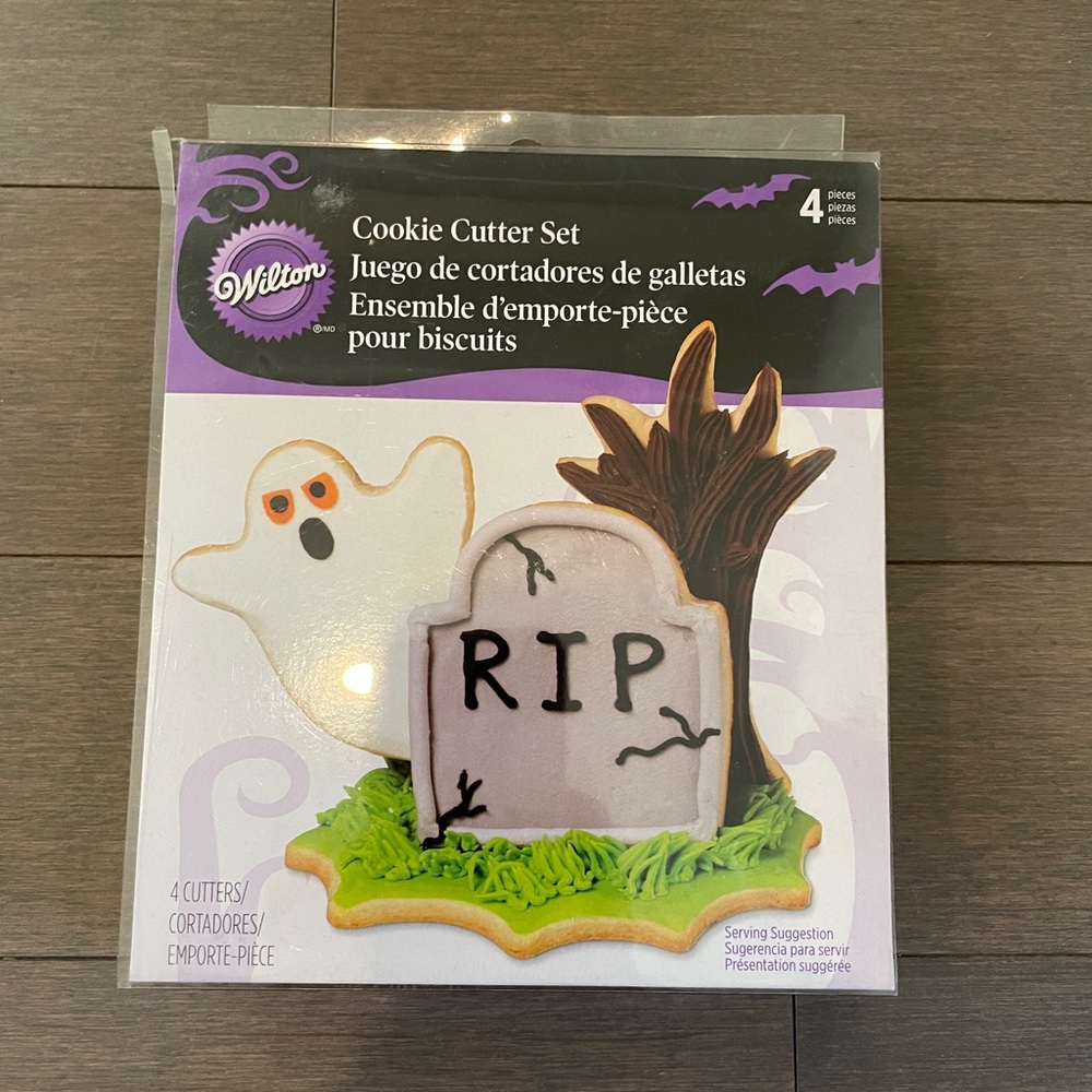 Wilton Spooky Halloween Cookie Cutter Set